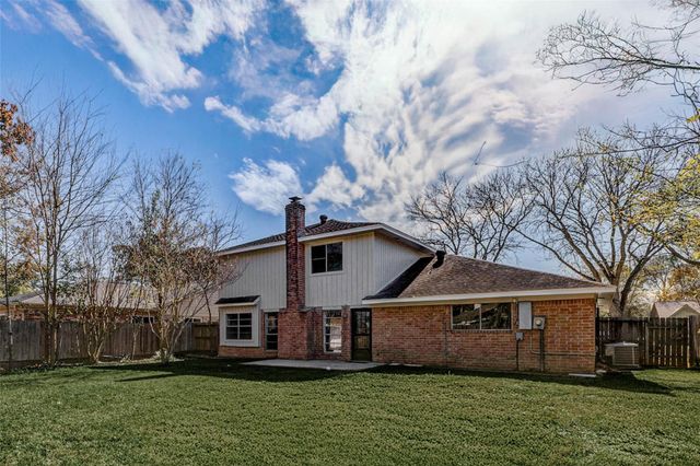 12710 Westleigh Drive, Houston, TX 77077