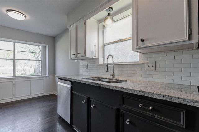 12710 Westleigh Drive, Houston, TX 77077