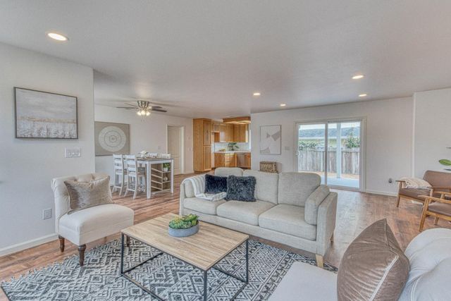 172 Paddon Place, Marina, CA 93933