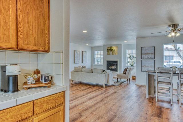 172 Paddon Place, Marina, CA 93933
