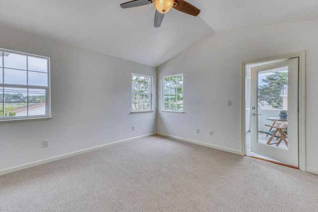 172 Paddon Place, Marina, CA 93933