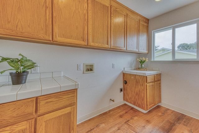 172 Paddon Place, Marina, CA 93933