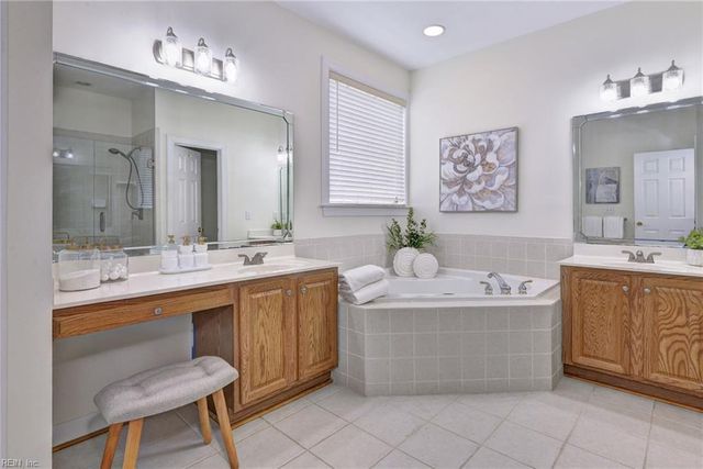 4023 Thorngate DR, Williamsburg, VA 23188