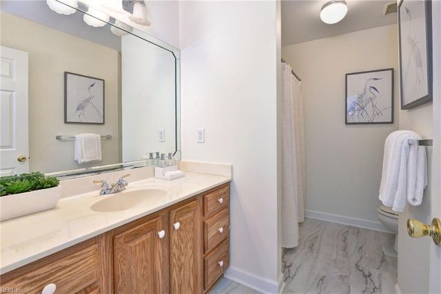4023 Thorngate DR, Williamsburg, VA 23188