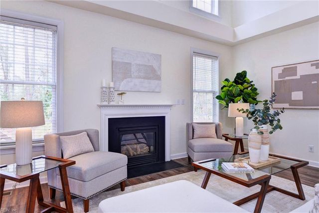 4023 Thorngate DR, Williamsburg, VA 23188
