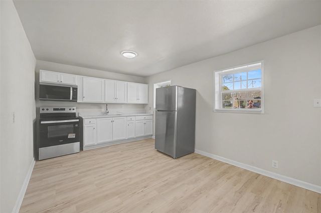 9021 White Settlement Road A, White Settlement, TX 76108