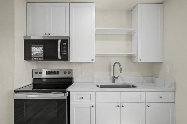 9021 White Settlement Road A, White Settlement, TX 76108