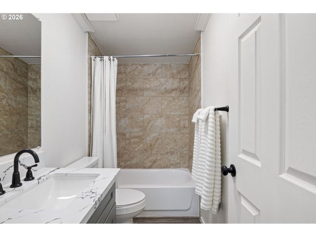 2600 Ne 205TH Ave 31, Fairview, OR 97024