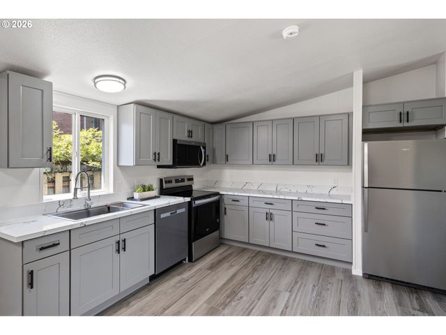 2600 Ne 205TH Ave 31, Fairview, OR 97024