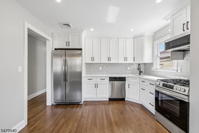 480 Boyden Ave, Maplewood Twp., NJ 07040