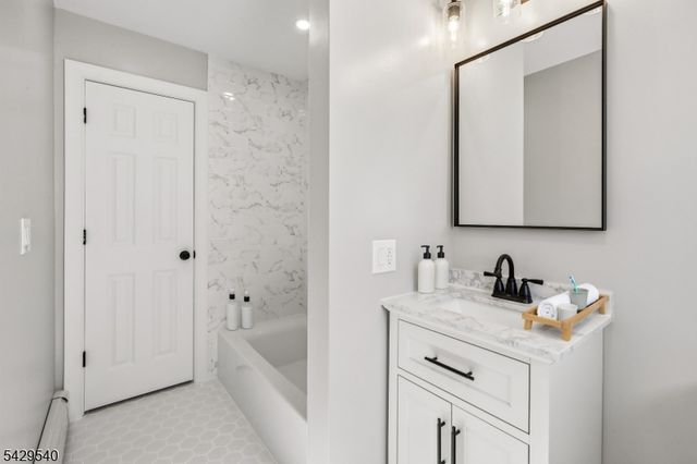 480 Boyden Ave, Maplewood Twp., NJ 07040