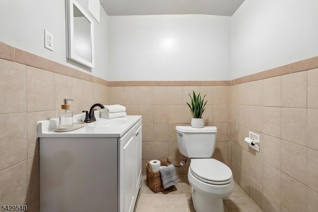 480 Boyden Ave, Maplewood Twp., NJ 07040
