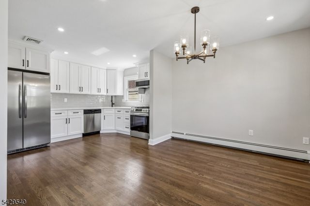 480 Boyden Ave, Maplewood Twp., NJ 07040