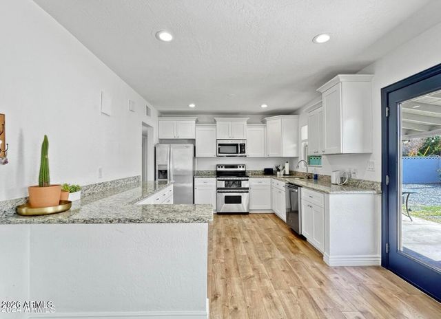 1415 W 7TH Street, Tempe, AZ 85281