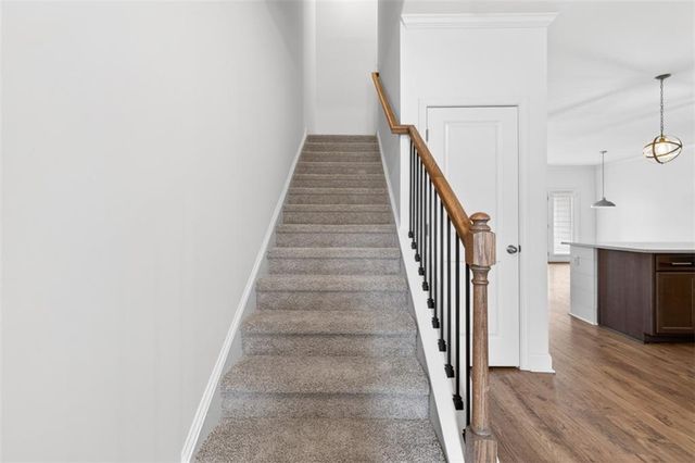 5524 Garens Way, Flowery Branch, GA 30542