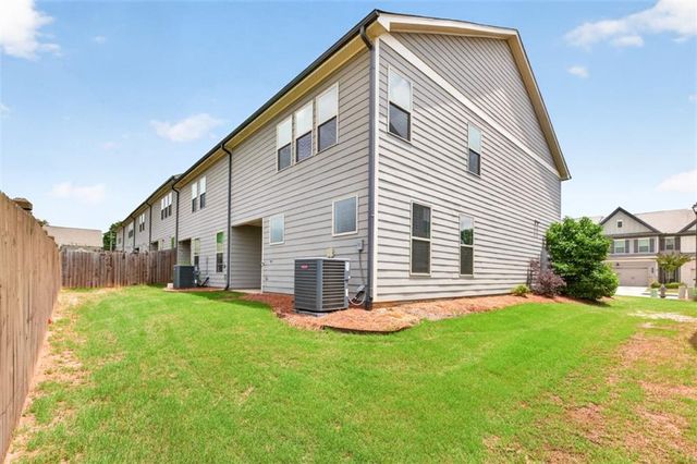 5524 Garens Way, Flowery Branch, GA 30542