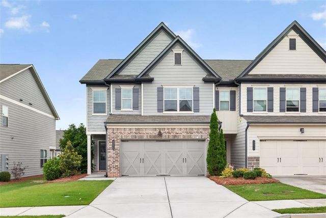 5524 Garens Way, Flowery Branch, GA 30542