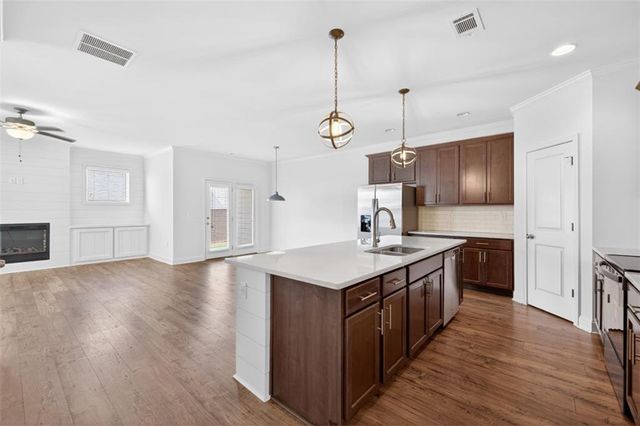 5524 Garens Way, Flowery Branch, GA 30542