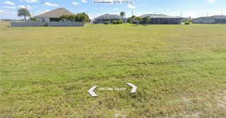 1041 NW 33rd PL, Cape Coral, FL 33993