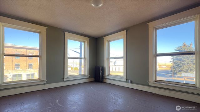 301 W Main Street, Almira, WA 99103