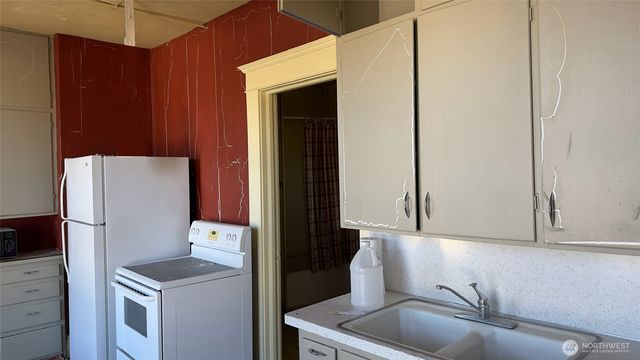 301 W Main Street, Almira, WA 99103