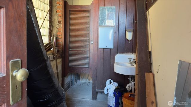 301 W Main Street, Almira, WA 99103