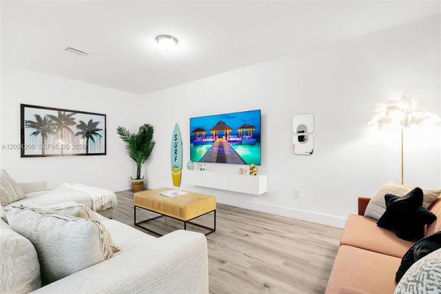 1123 NE 23rd Terrace, Pompano Beach, FL 33062