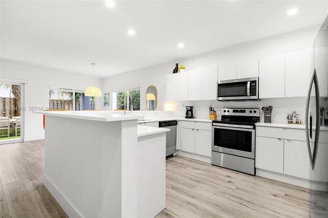 1123 NE 23rd Terrace, Pompano Beach, FL 33062