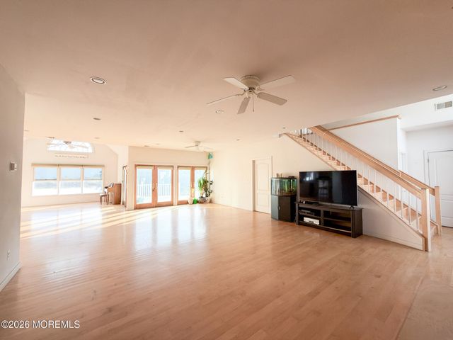1035 Laurel Boulevard, Lanoka Harbor, NJ 08734