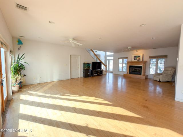 1035 Laurel Boulevard, Lanoka Harbor, NJ 08734