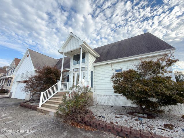 1035 Laurel Boulevard, Lanoka Harbor, NJ 08734