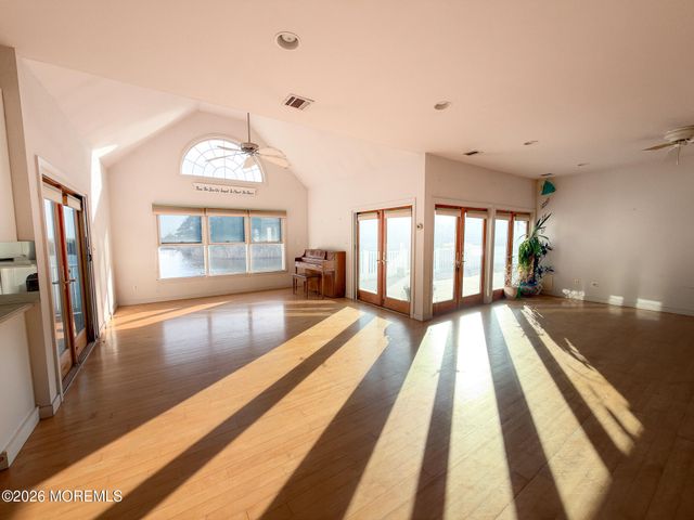 1035 Laurel Boulevard, Lanoka Harbor, NJ 08734
