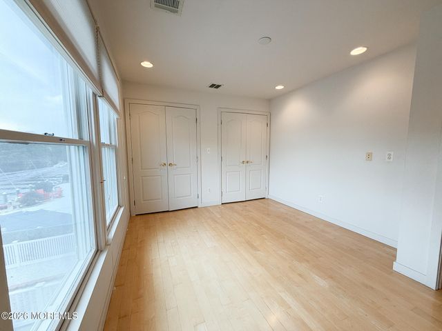 1035 Laurel Boulevard, Lanoka Harbor, NJ 08734