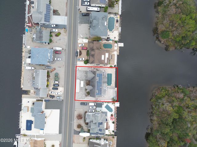 1035 Laurel Boulevard, Lanoka Harbor, NJ 08734