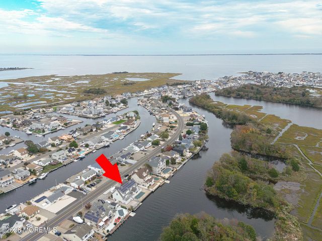 1035 Laurel Boulevard, Lanoka Harbor, NJ 08734