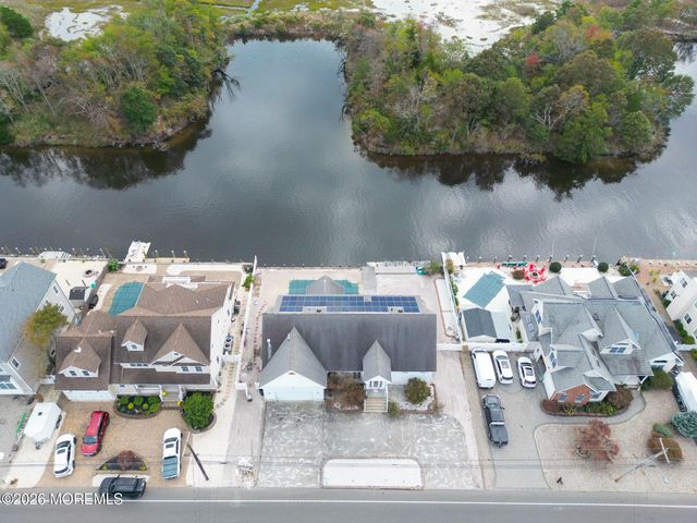 1035 Laurel Boulevard, Lanoka Harbor, NJ 08734
