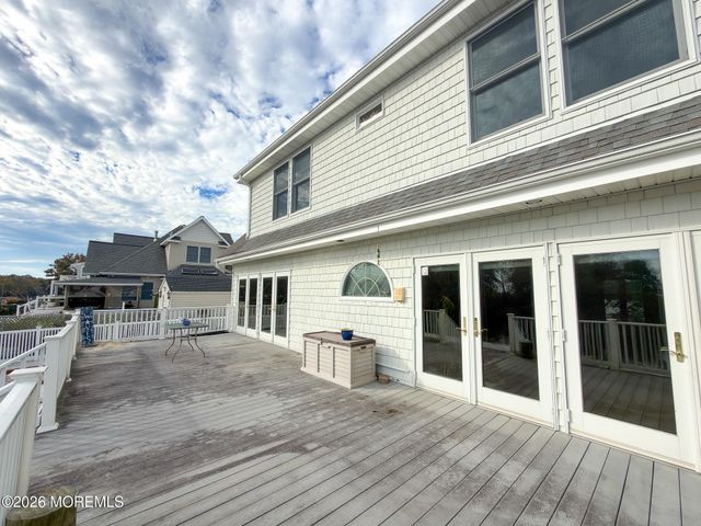 1035 Laurel Boulevard, Lanoka Harbor, NJ 08734