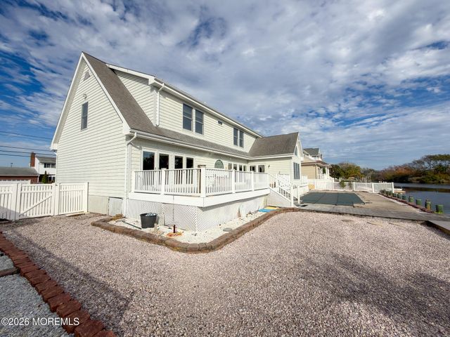 1035 Laurel Boulevard, Lanoka Harbor, NJ 08734