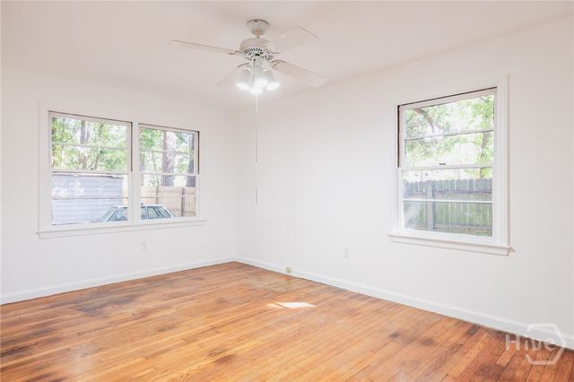 112 E Derenne Avenue, Savannah, GA 31405