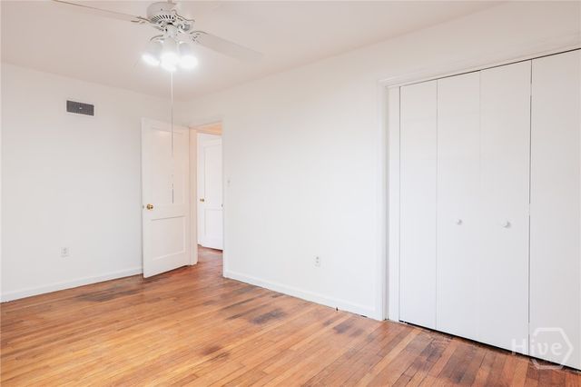 112 E Derenne Avenue, Savannah, GA 31405