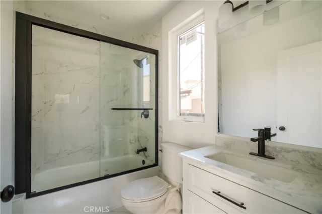 3023 Glendon, Los Angeles, CA 90034