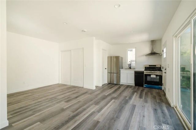 3023 Glendon, Los Angeles, CA 90034