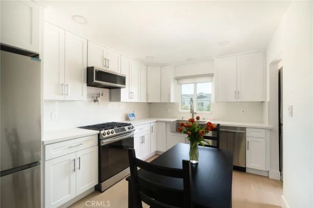 3023 Glendon, Los Angeles, CA 90034