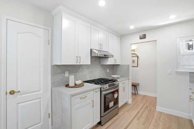 911 Inverness Way, Sunnyvale, CA 94087