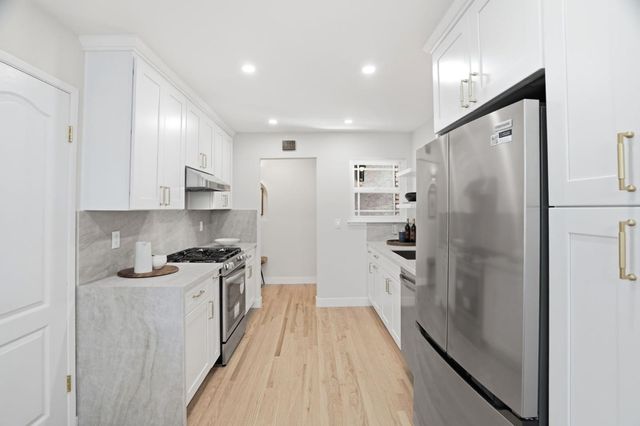 911 Inverness Way, Sunnyvale, CA 94087