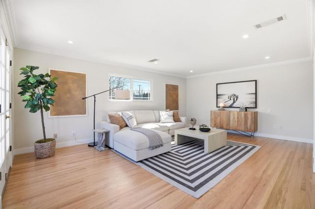 911 Inverness Way, Sunnyvale, CA 94087