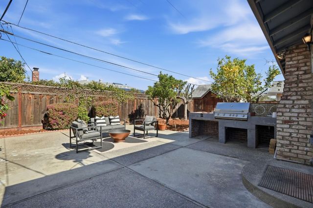 911 Inverness Way, Sunnyvale, CA 94087