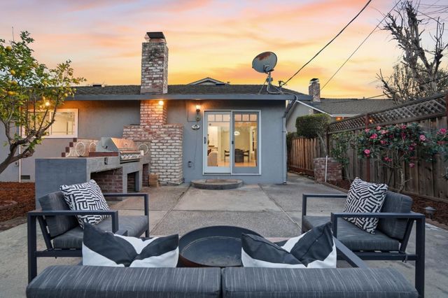 911 Inverness Way, Sunnyvale, CA 94087