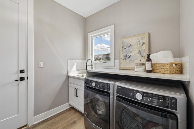 17448 Aurora Drive, Clive, IA 50325