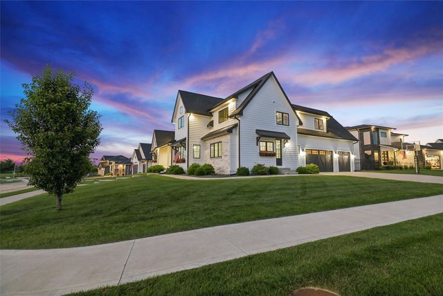 17448 Aurora Drive, Clive, IA 50325